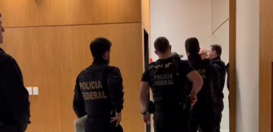 Casal de namorados é preso em operação de combate ao tráfico em Santa Maria
