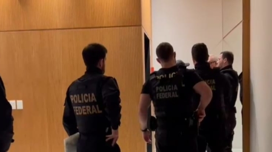 Casal de namorados é preso em operação de combate ao tráfico em Santa Maria