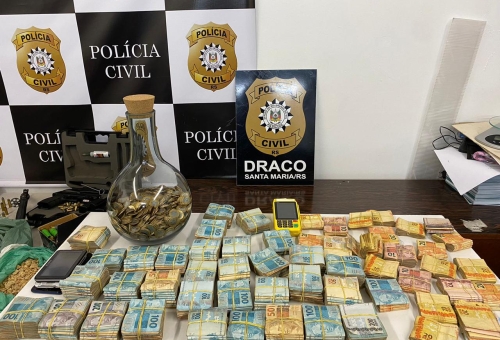 Integrante  de facção é preso com mais de R$ 340 mil e 7kg de droga em Santa Maria