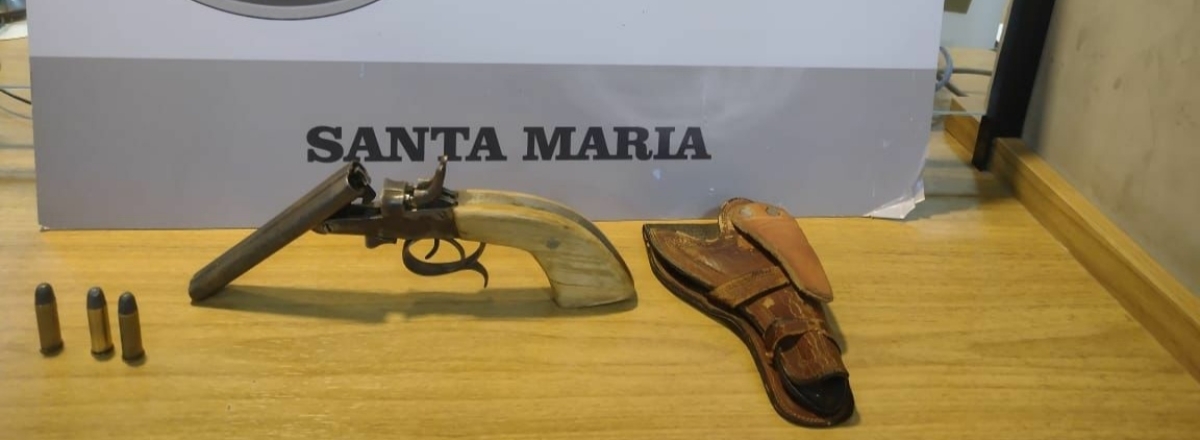 Jovem é preso por porte ilegal de arma de fogo em Santa Maria