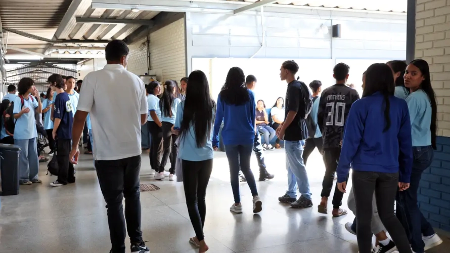 Nascidos em janeiro e fevereiro recebem hoje parcela do Pé-de-Meia