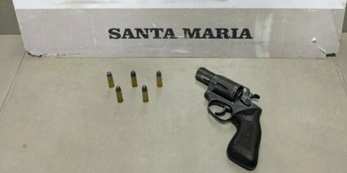 Duas jovens são presas com revólver em Santa Maria