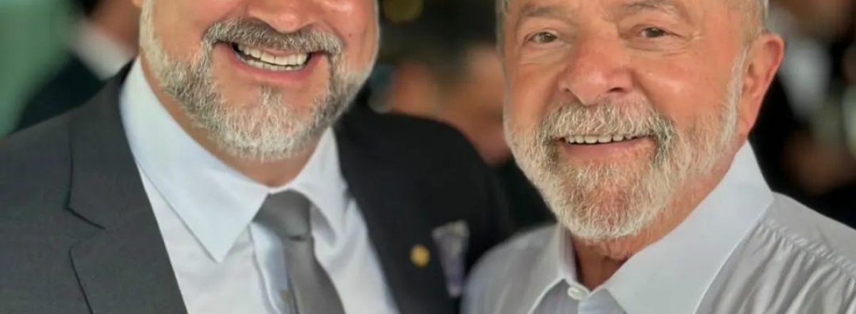 Lula anuncia Paulo Pimenta como ministro da Secretaria de Comunicação Social