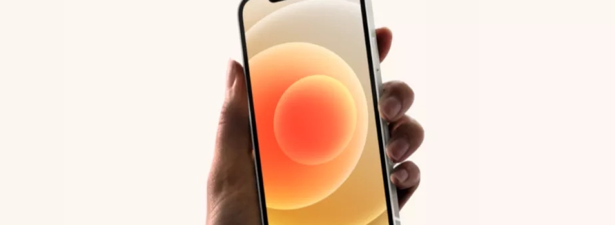 Ministério da Justiça proíbe venda de iPhone sem carregador de bateria Ministério da Justiça proíbe venda de iPhone sem carregador de bateria