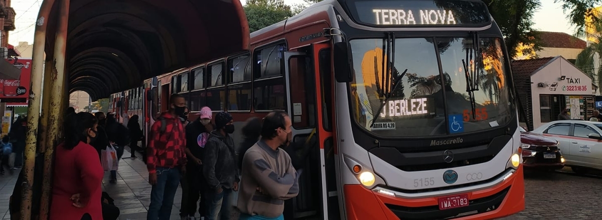 Prefeitura anuncia medidas para manter passagem de ônibus em R$ 4,20