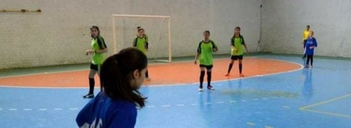 Prefeitura lança escolinha de futsal para crianças no Bairro Tancredo Neves