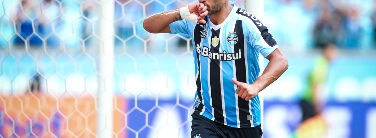 Suárez faz dois e Grêmio vence o Aimoré para manter liderança no Gauchão