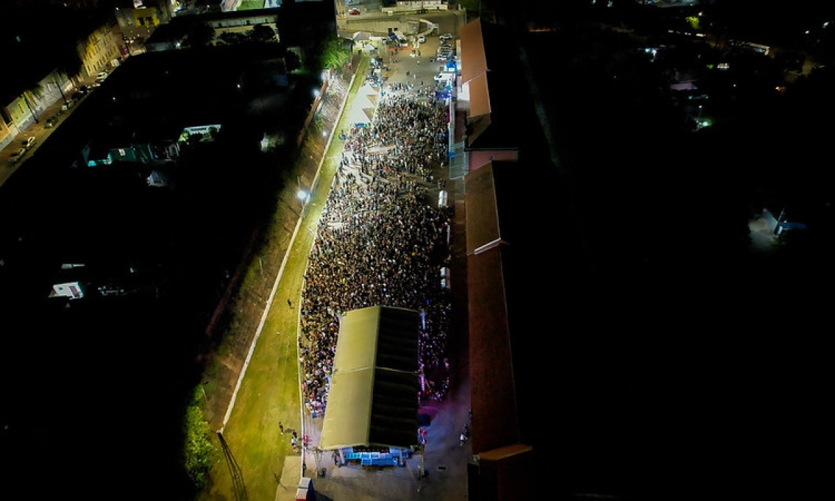 Primeira noite da Calourada 2026 reúne mais de 5,5 mil pessoas na Gare