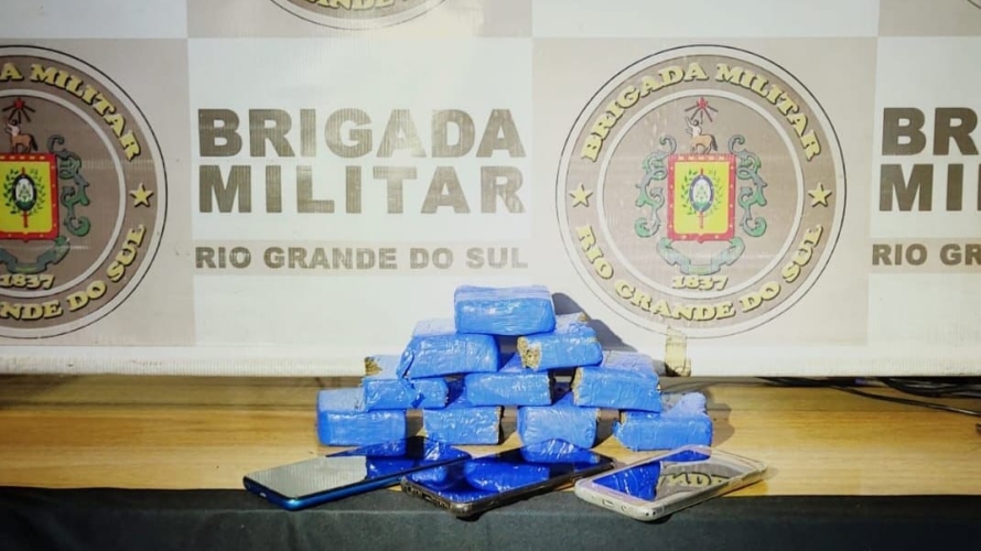 Brigada impede arremesso de drogas para dentro do Presídio Regional de Santa Maria