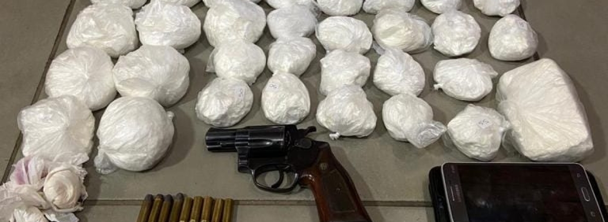 Homem é preso com mais de 2 kg de cocaína em Santa Maria