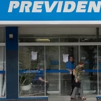 INSS retoma atendimento presencial em agências do país