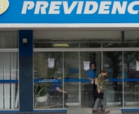 Agências do INSS abrem para atendimento extra neste sábado e domingo