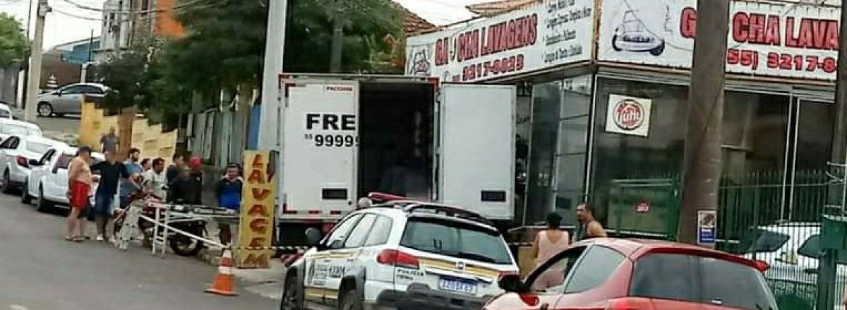 Homem é assassinado a tiros dentro de lavagem de carros no bairro Itararé em Santa Maria