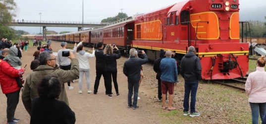Trem da Quarta Colônia teve vagões lotados no final de semana