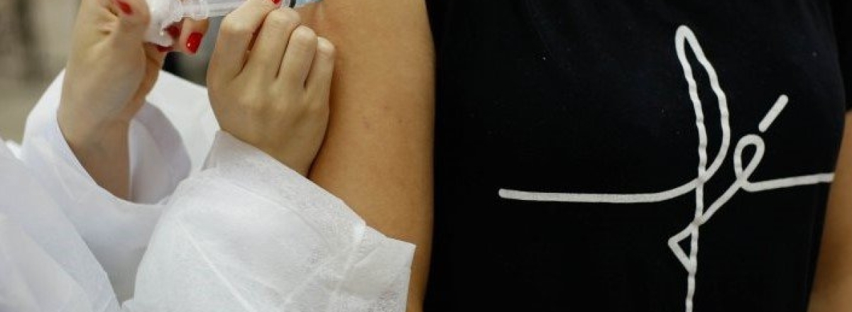 Nesta quinta ocorre mais uma etapa de vacinação para profissionais da saúde