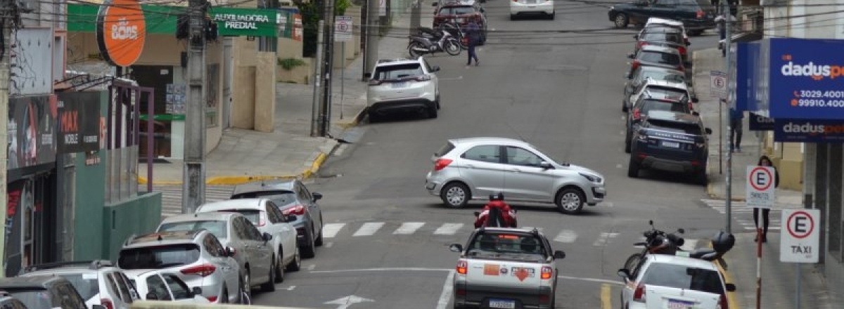Floriano Peixoto lidera ranking das ruas com mais autuações de trânsito em agosto