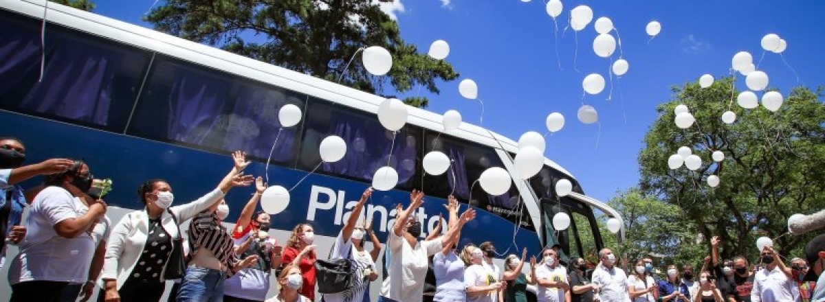 Familiares de vítimas da Kiss embarcam para Porto Alegre levando esperança de Justiça