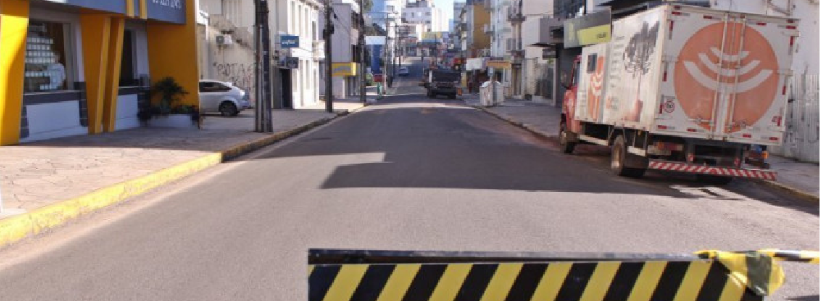 Cruzamento das ruas Riachuelo e Tuiuti será bloqueado nesta terça-feira