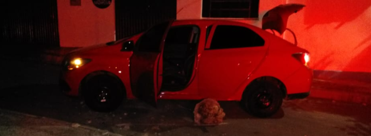Motorista de Uber é baleado ao ter carro roubado em Santa Maria