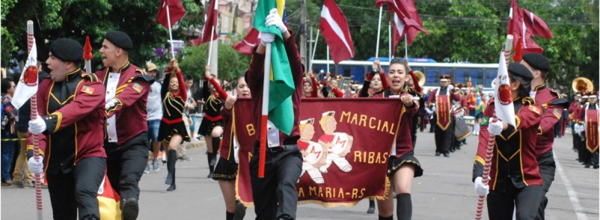 Campeonato de Estadual de Bandas e Fanfarras encantou santa-marienses
