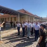 Mulheres se apresentam para o Serviço Militar Inicial  em Santa Maria