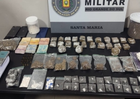 Jovem é preso com drogas e munições em apartamento no bairro Nossa Senhora de Lourdes