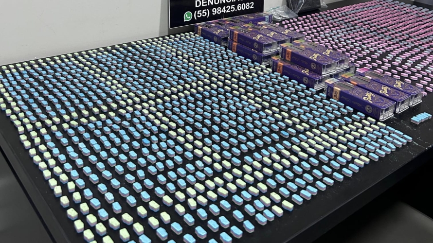 Jovem é preso com mais de 2 mil comprimidos de ecstasy no bairro Dores