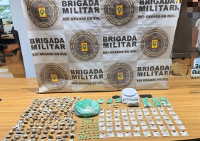 Jovem é preso por tráfico de drogas em Santa Maria