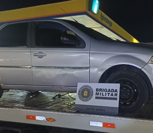 Brigada Militar recupera carro furtado em Santa Maria