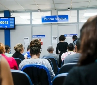 INSS faz mutirão de perícias médicas para reduzir tempo de espera