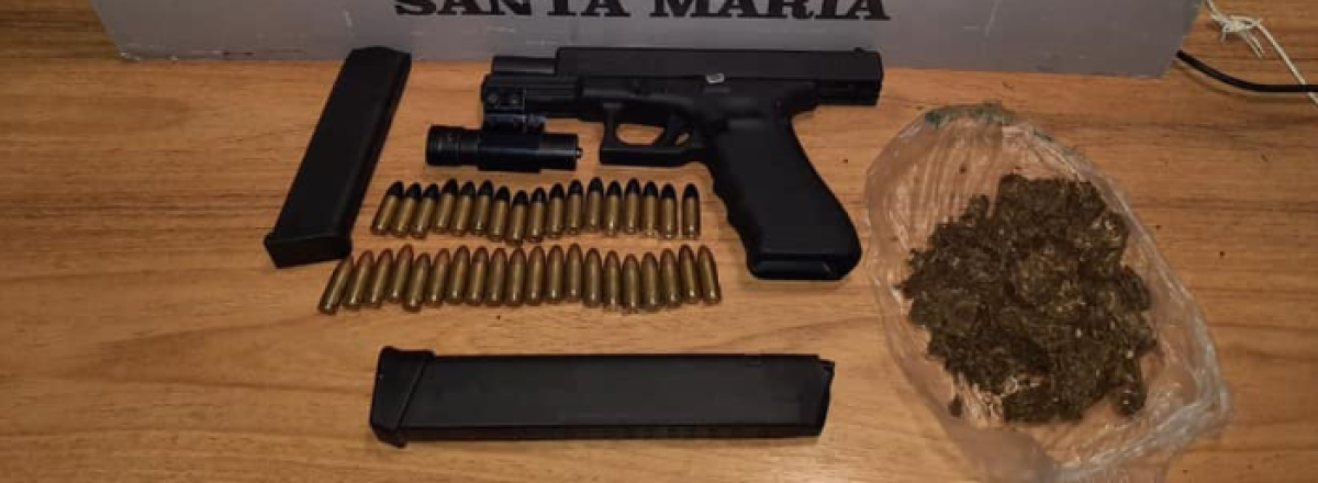 Jovem é preso com pistola 9mm e porção de maconha em Santa Maria