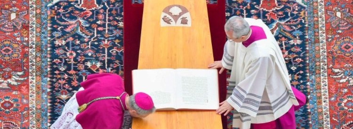 O adeus a Bento XVI: “Pai, nas tuas mãos entregamos o seu espírito”