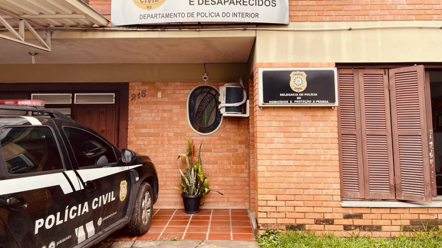 Suspeito de matar homem a tiros se apresenta à polícia em Santa Maria