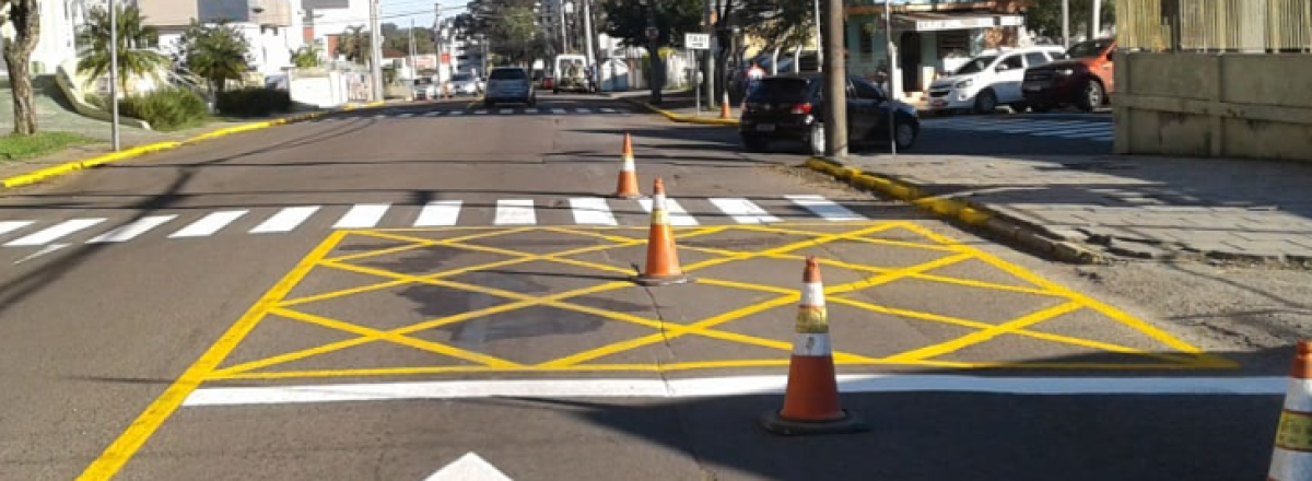 Rua Euclides da Cunha ganha nova sinalização