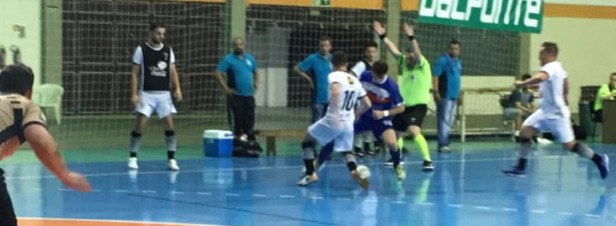 UFSM Futsal goleia La Máquina por 4 a 0 na Série Ouro