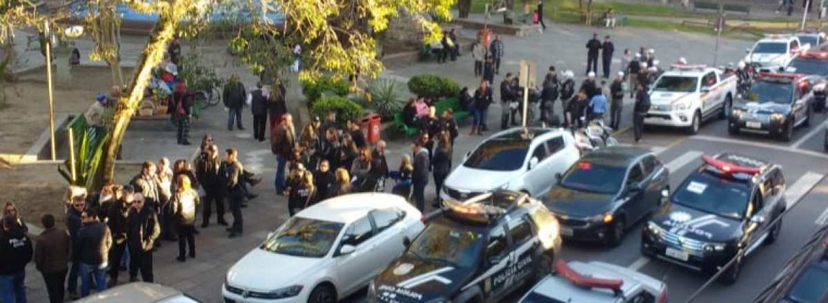 Polícia Civil faz sirenaço em Santa Maria para homenagear escrivão morto