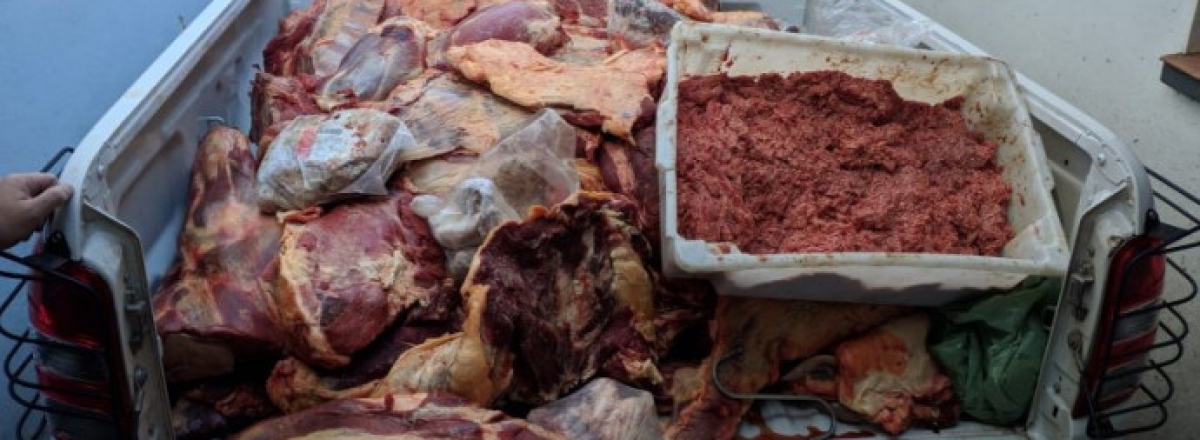 Vigilância em Saúde apreende mais de 1,5 kg de carne em açougue de Camobi