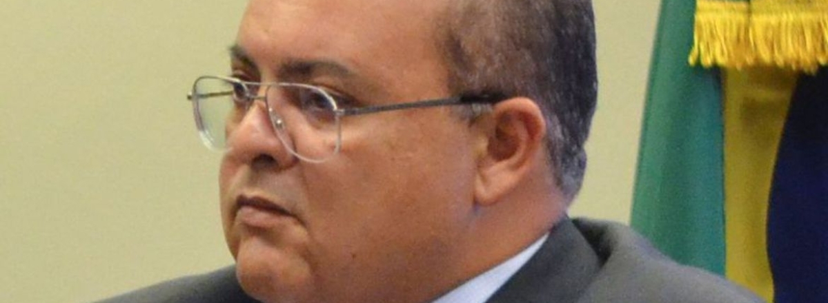 Moraes afasta governador do Distrito Federal por 90 dias