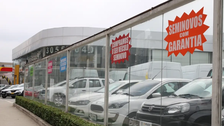 Financiamento de veículos fecha 2025 com 7,3 milhões de unidades