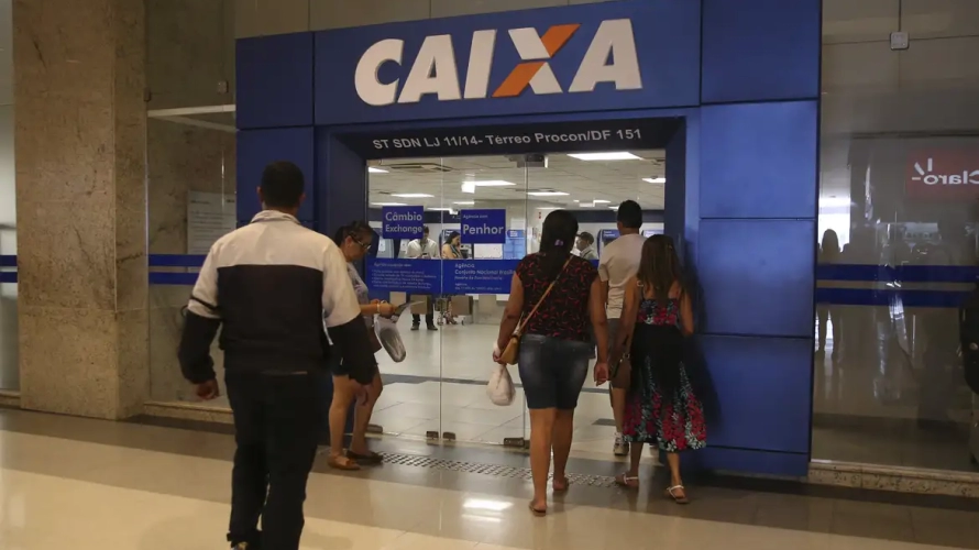 Caixa libera abono salarial para nascidos em julho e agosto