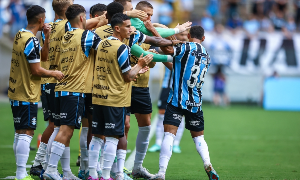 Gauchão: Grêmio goleia Santa Cruz por 6 a 2 na Arena