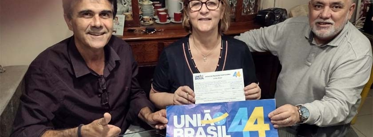 Ex-vereadora Cida Brizola se filia ao União Brasil de Santa Maria