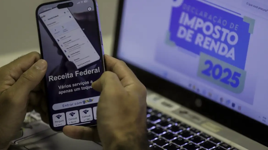 Receita paga nesta sexta-feira quarto lote de restituição do IR