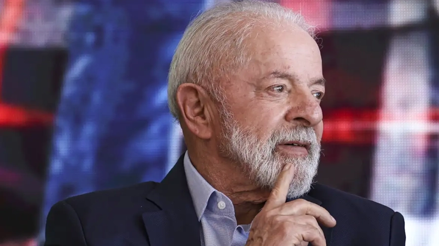 Lula propõe feriado nacional em 2 julho