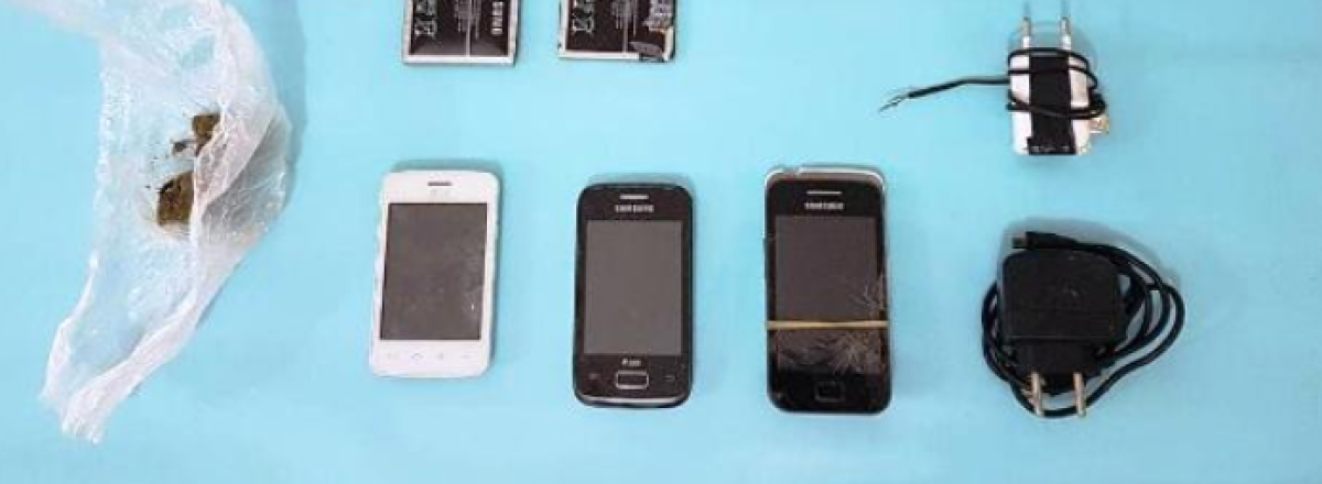 Agentes da Susepe apreendem três celulares no Presídio Regional de Santa Maria