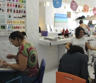 Anvisa proíbe duas substâncias utilizadas em produtos para unhas