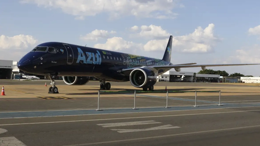 Azul encerra operações em 14 cidades