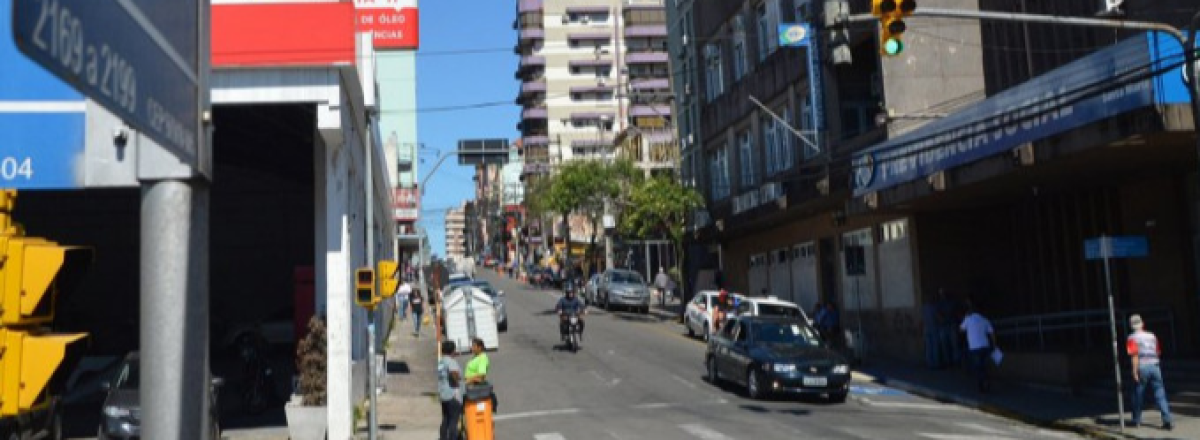 Rua Venâncio Aires lidera ranking com mais autuações por três meses seguidos